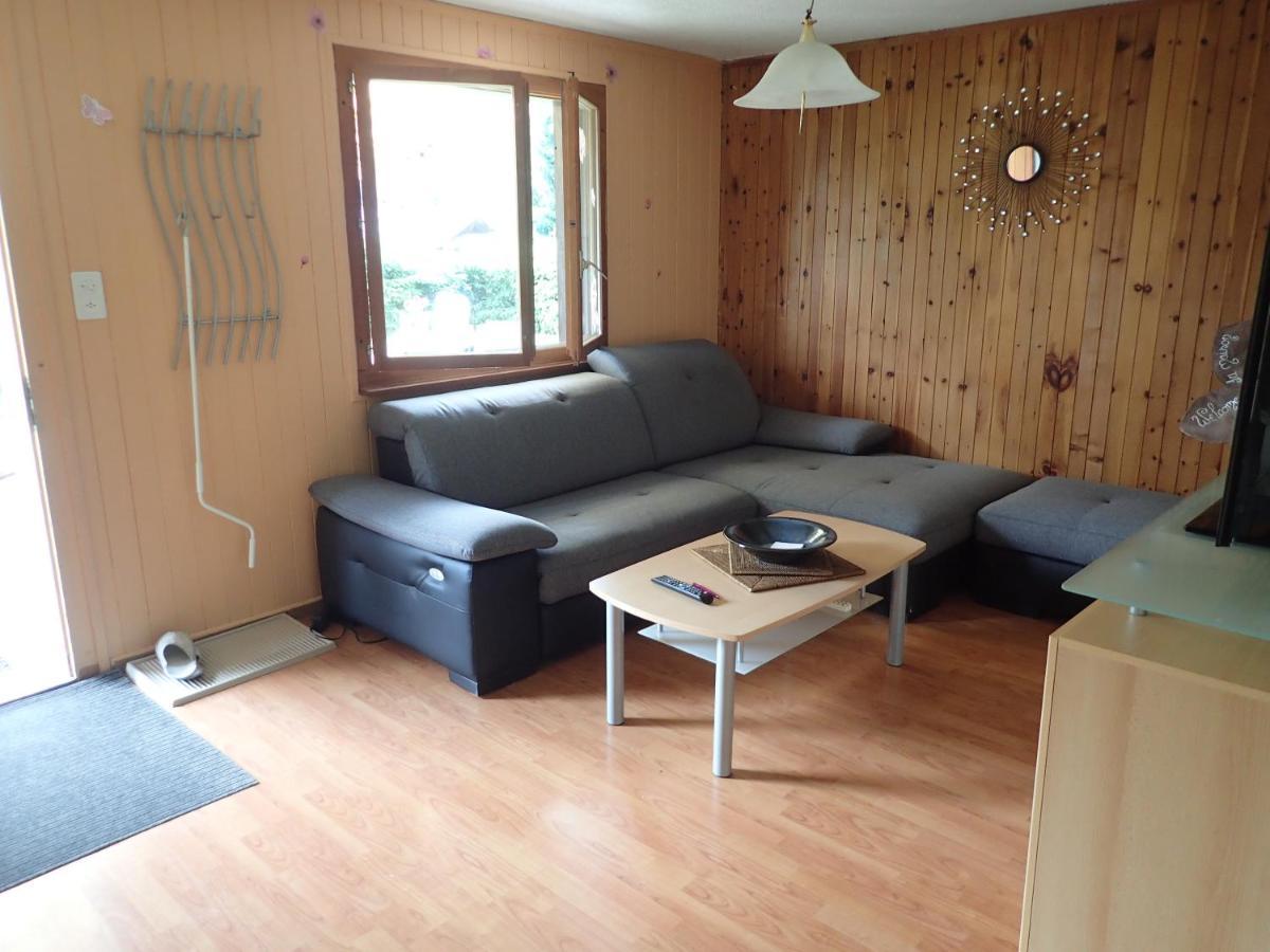 Вилла Chalet Le Muguet Овронна Экстерьер фото