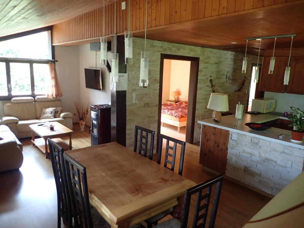 Вилла Chalet Le Muguet Овронна Экстерьер фото