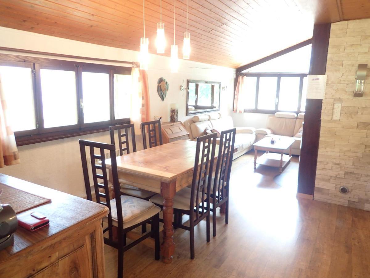Вилла Chalet Le Muguet Овронна Экстерьер фото
