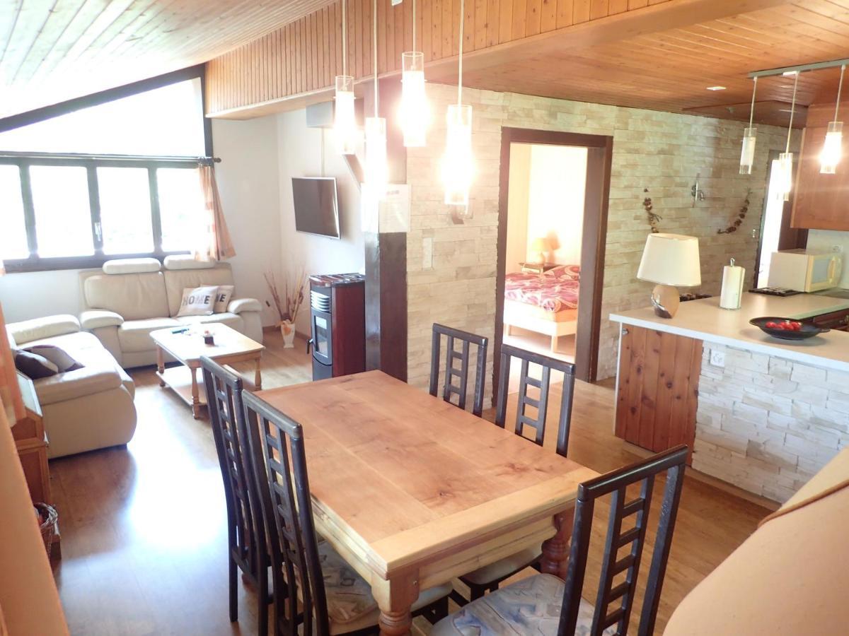 Вилла Chalet Le Muguet Овронна Экстерьер фото